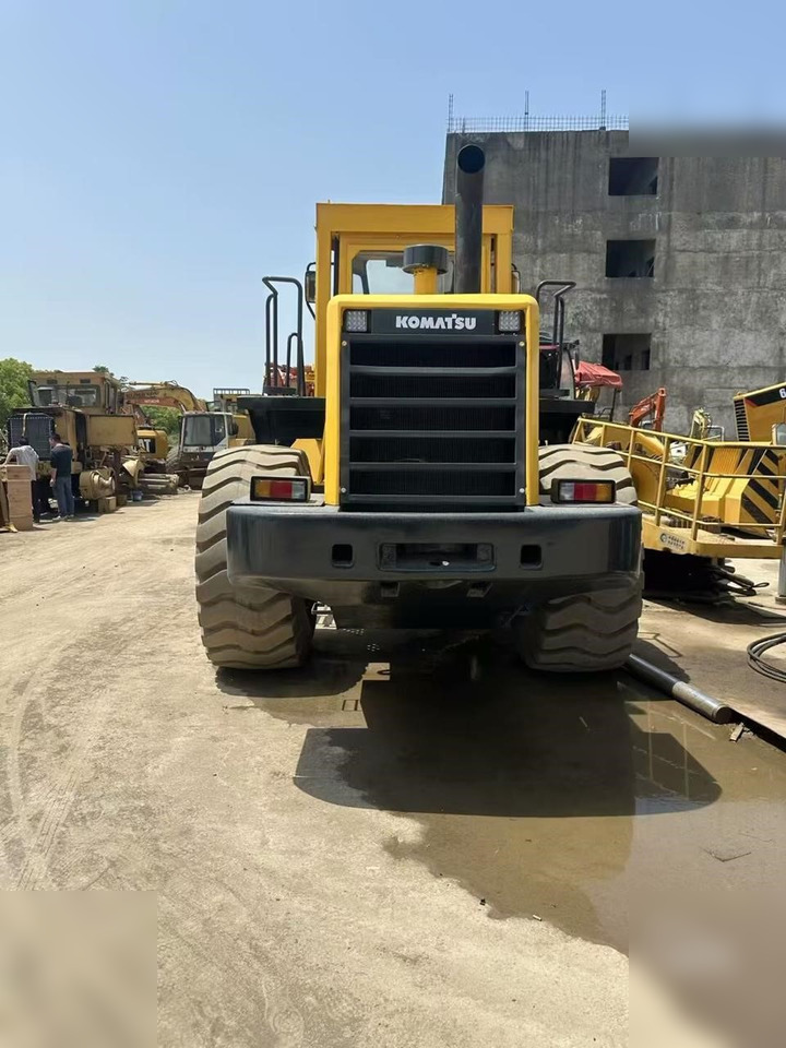 Chargeuse sur pneus KOMATSU WA470-3