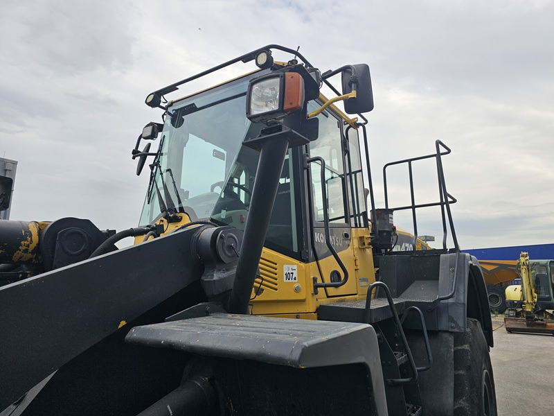 Chargeuse sur pneus KOMATSU WA470-7