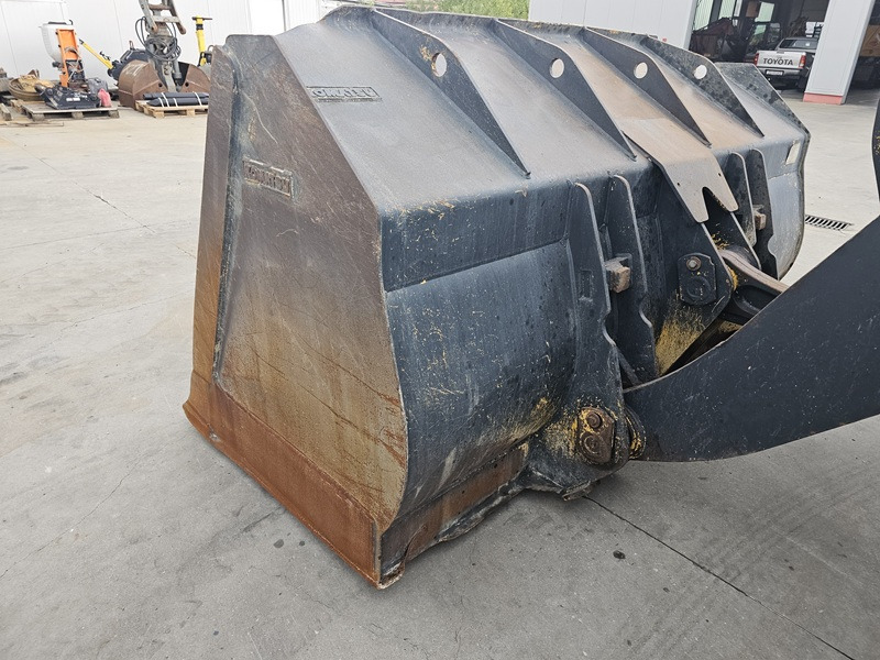 Chargeuse sur pneus KOMATSU WA470-7