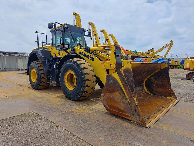 Chargeuse sur pneus KOMATSU WA470-8