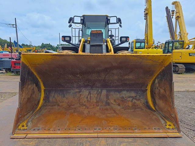 Chargeuse sur pneus KOMATSU WA470-8