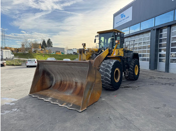 Chargeuse sur pneus KOMATSU WA480-6