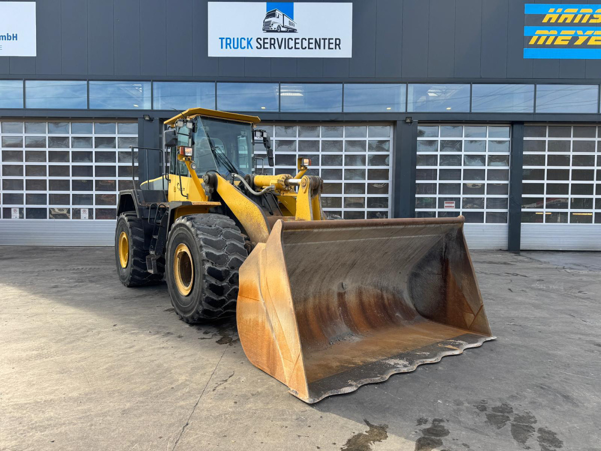 Chargeuse sur pneus KOMATSU WA480-6