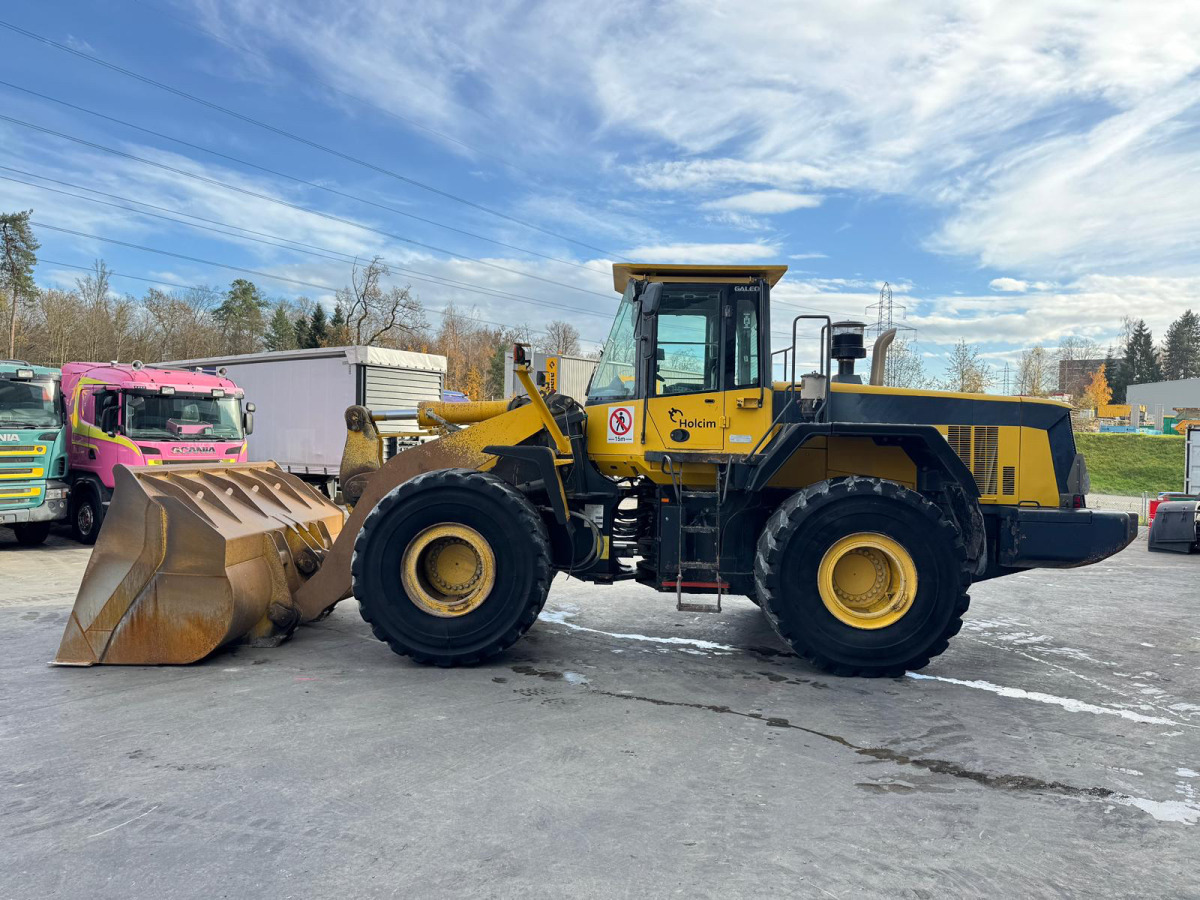 Chargeuse sur pneus KOMATSU WA480-6