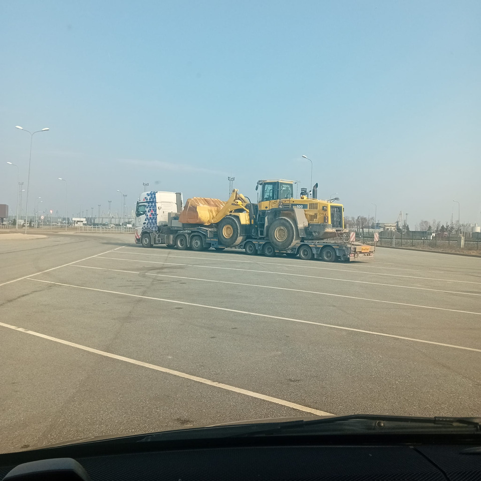 Chargeuse sur pneus KOMATSU WA500 -6