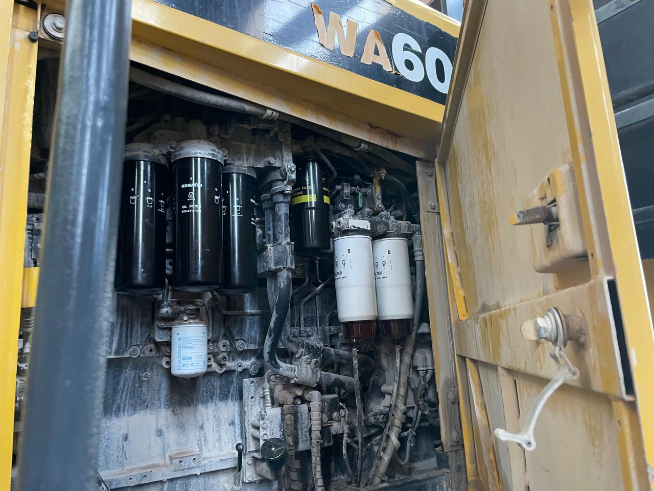 Chargeuse sur pneus KOMATSU WA600-6