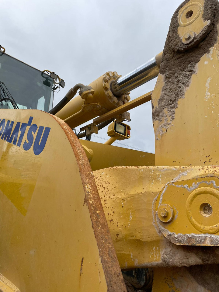 Chargeuse sur pneus KOMATSU WA600-6