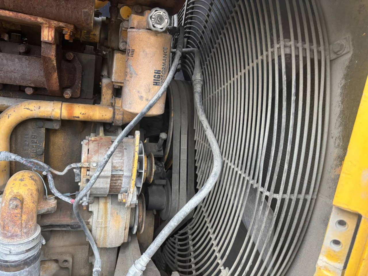 Chargeuse sur pneus KOMATSU WA700