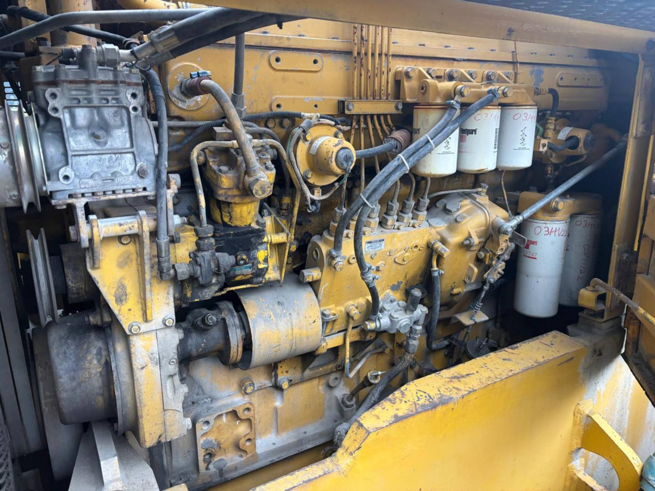 Chargeuse sur pneus KOMATSU WA700