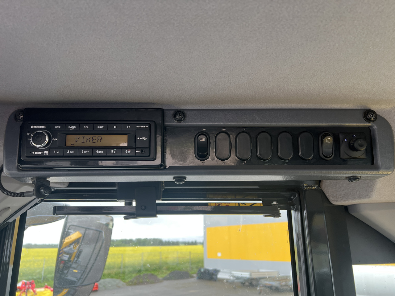 Chargeuse sur pneus KOMATSU WA 380-8E0