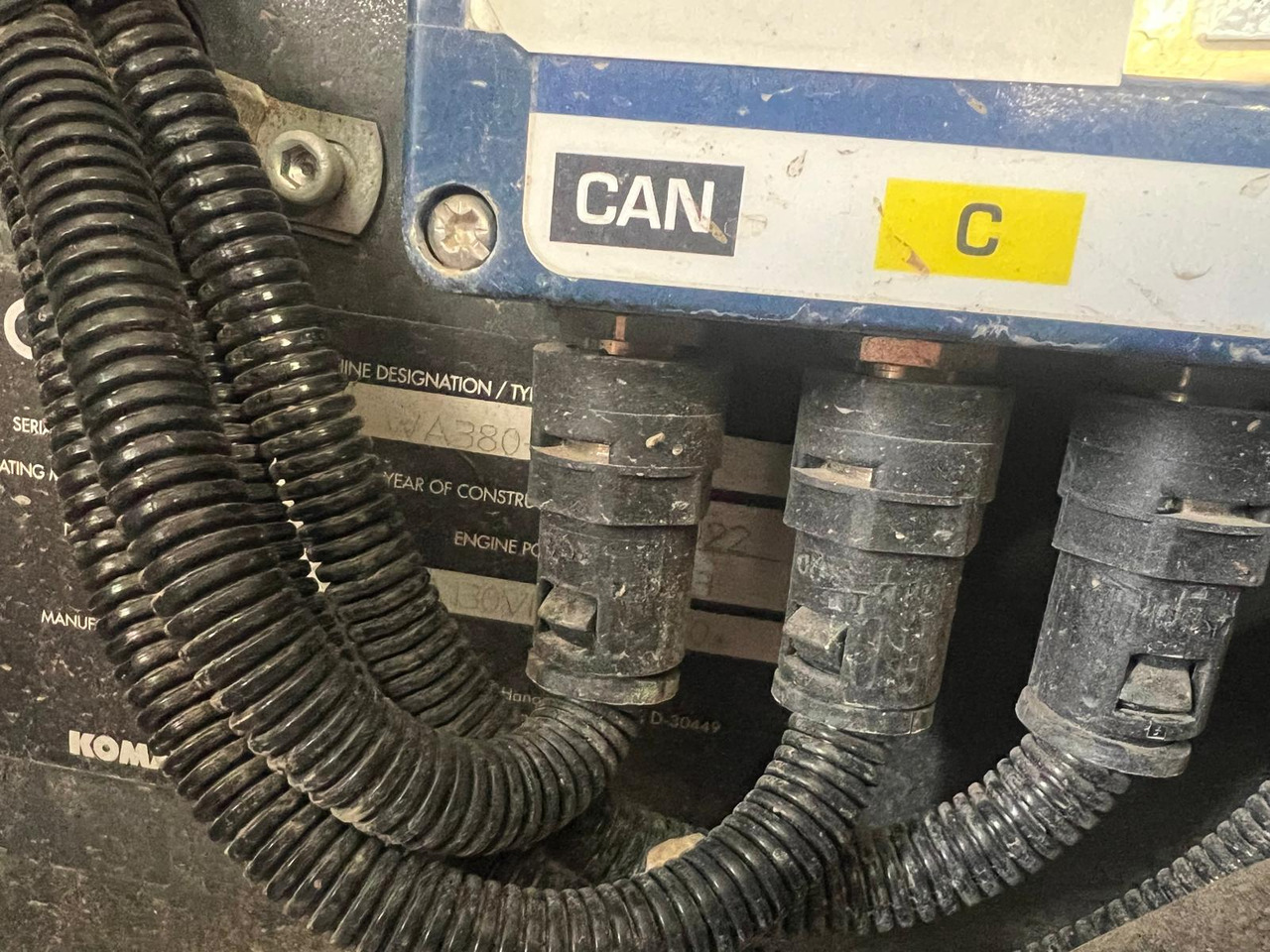 Chargeuse sur pneus KOMATSU WA 380-8E0