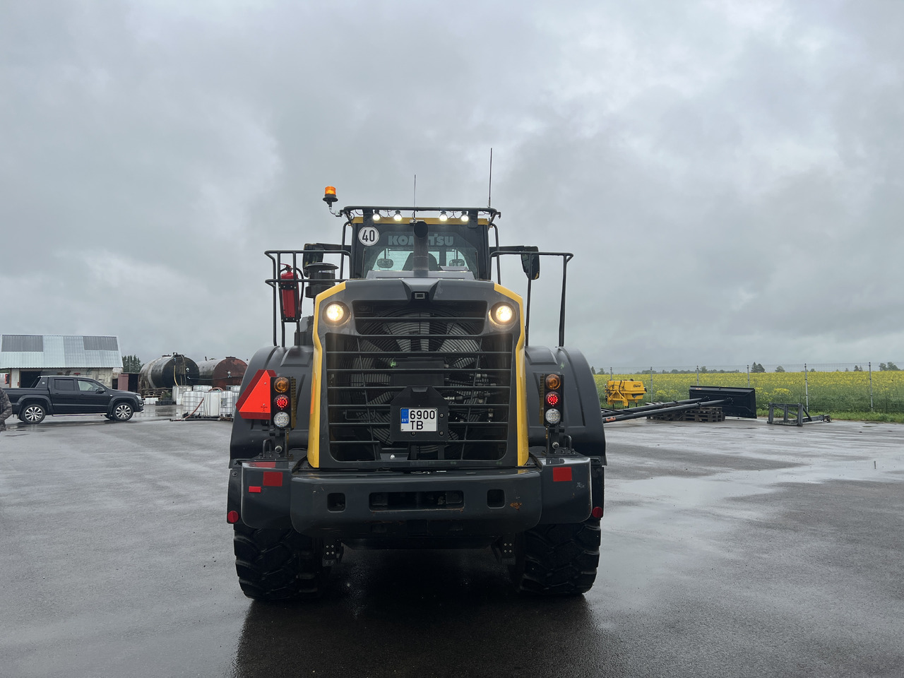 Chargeuse sur pneus KOMATSU WA 380-8E0