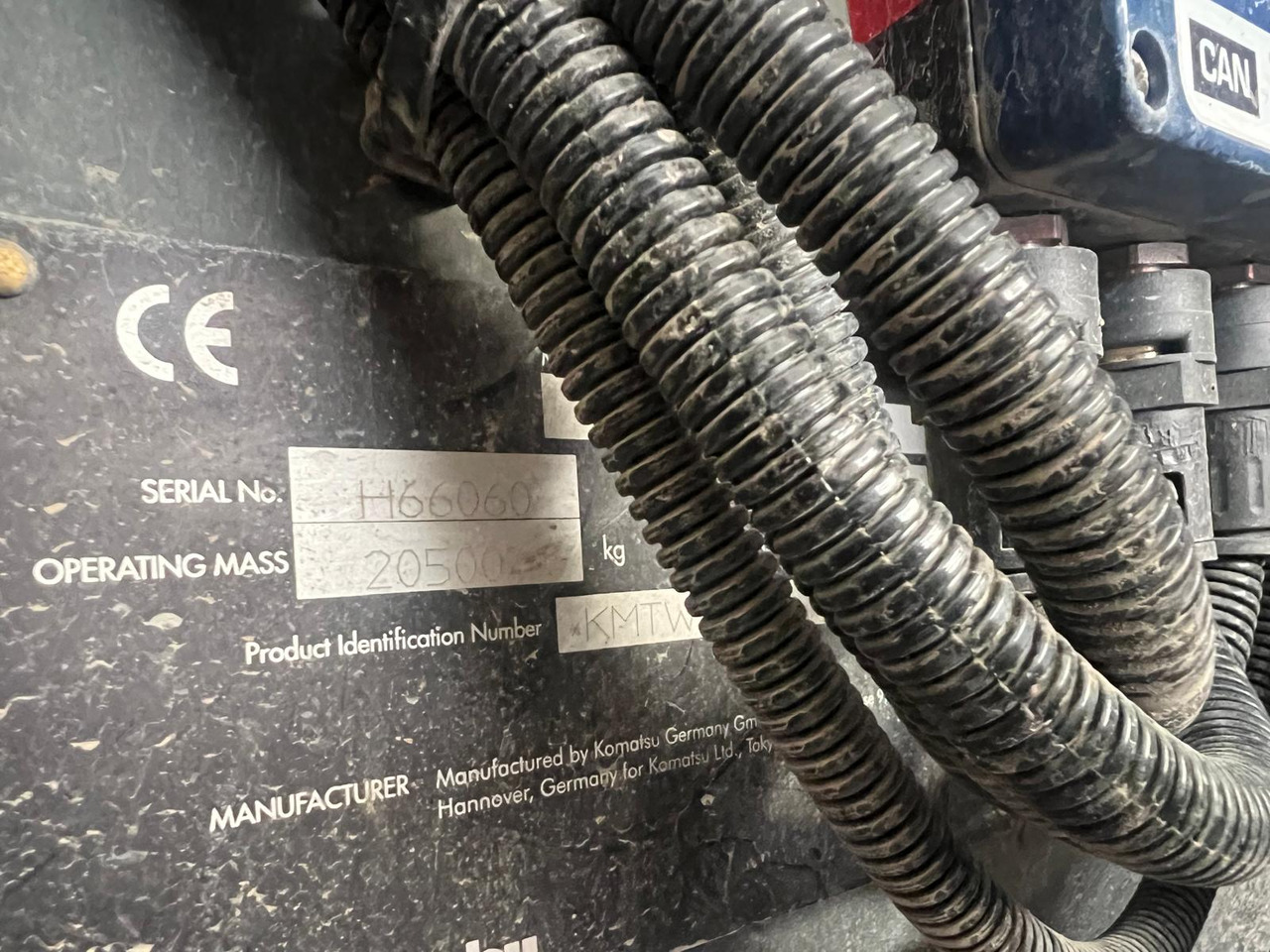 Chargeuse sur pneus KOMATSU WA 380-8E0