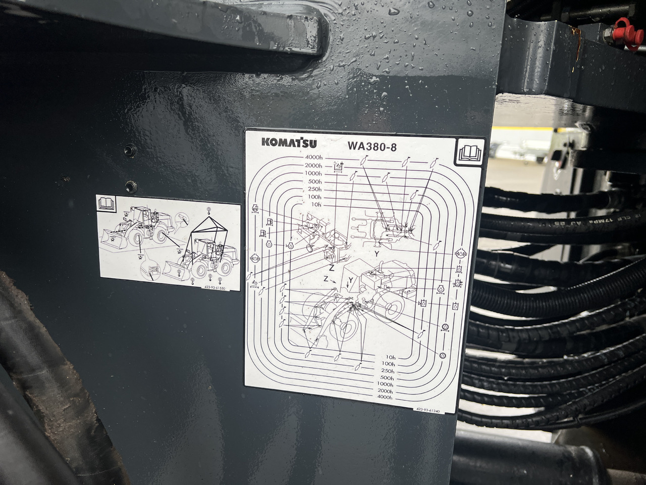 Chargeuse sur pneus KOMATSU WA 380-8E0