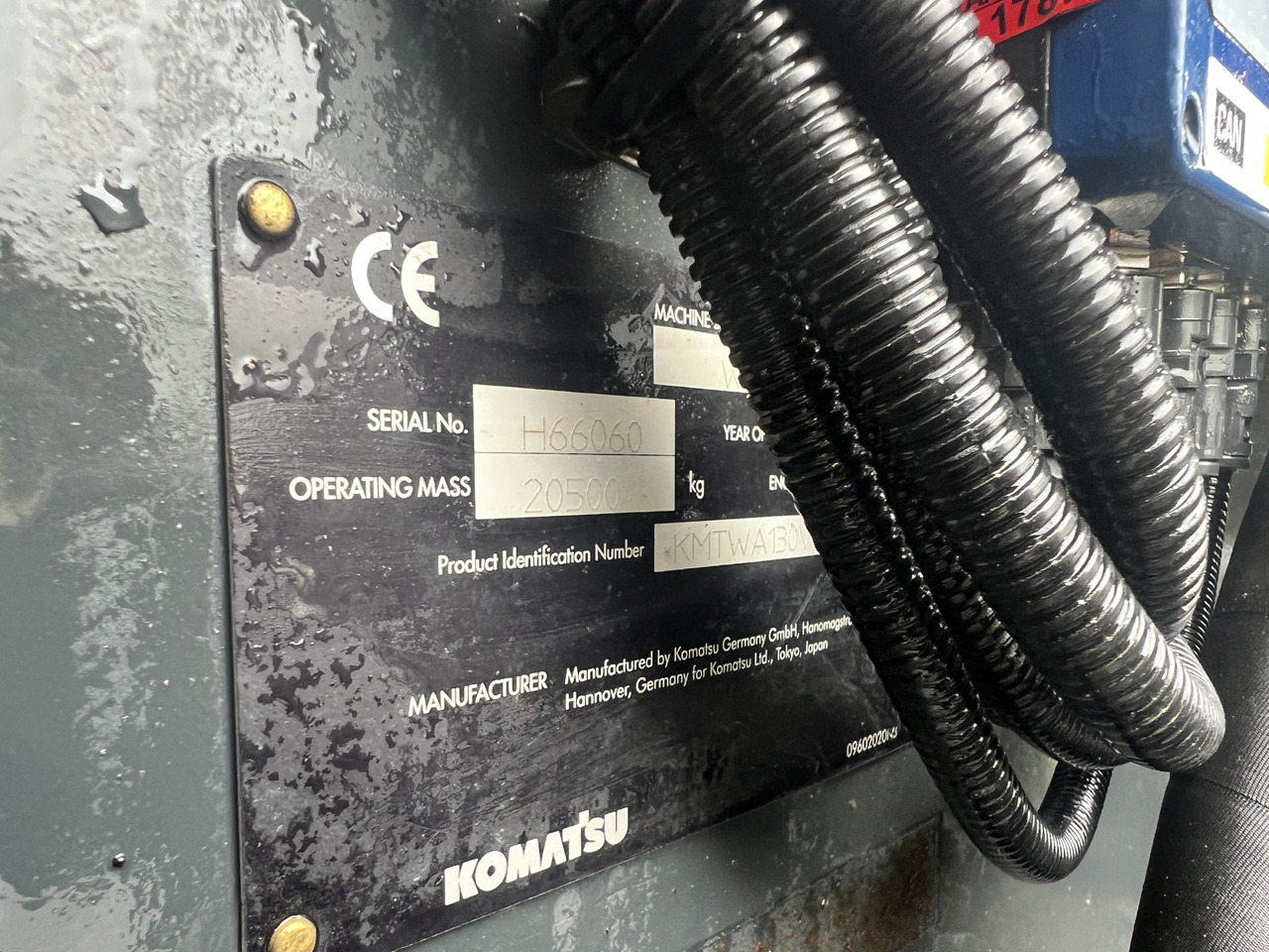 Chargeuse sur pneus KOMATSU WA 380-8E0