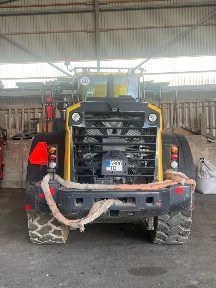 Chargeuse sur pneus KOMATSU WA 380-8E0