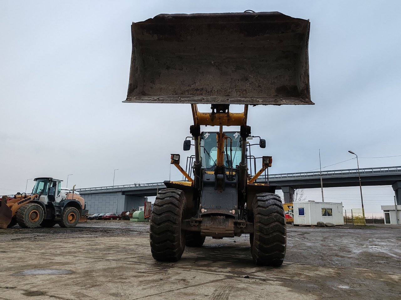 Chargeuse sur pneus KOMATSU WA 380-S