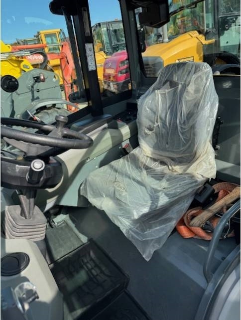 Chargeuse sur pneus KRAMER 5035