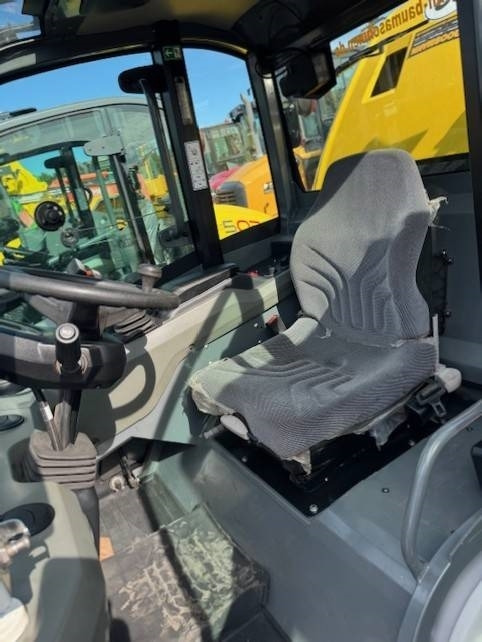 Chargeuse sur pneus KRAMER 5035