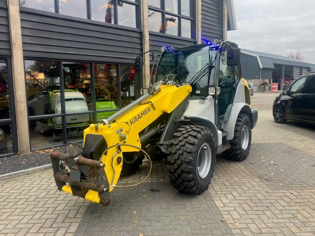 Chargeuse sur pneus KRAMER 8085T loader