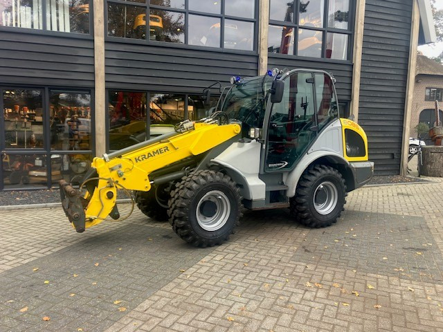 Chargeuse sur pneus KRAMER 8085T loader