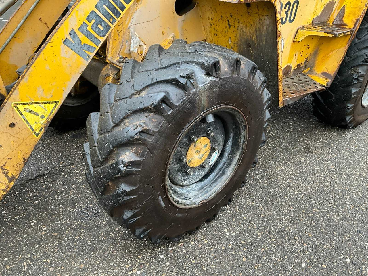 Chargeuse sur pneus KRAMER ALLRAD 2030 WHEEL LOADER