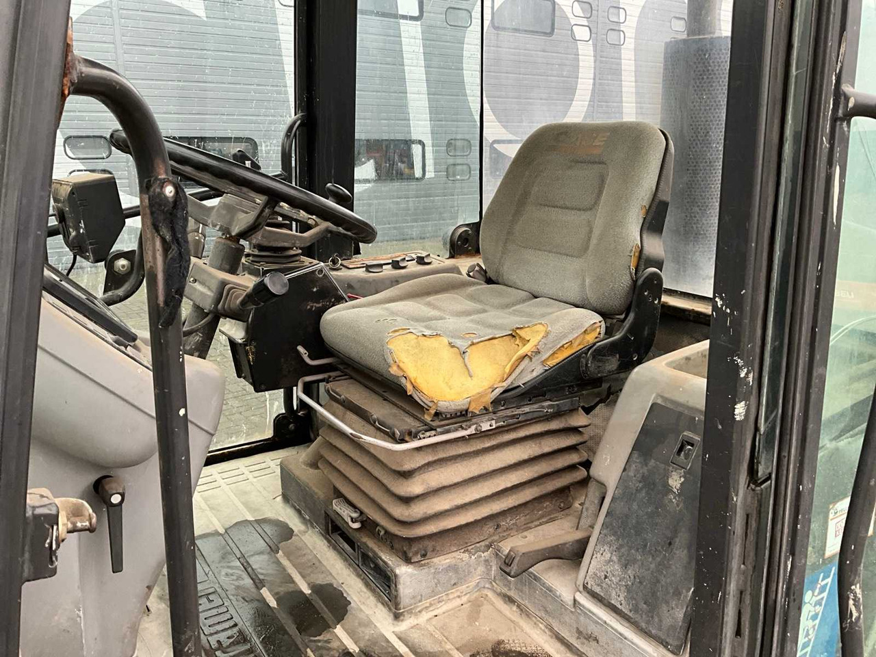 Chargeuse sur pneus KRAMER ALLRAD 2030 WHEEL LOADER