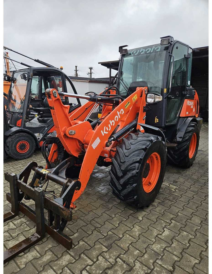 Chargeuse sur pneus KUBOTA - R065 - WHELL LOADER - 2017
