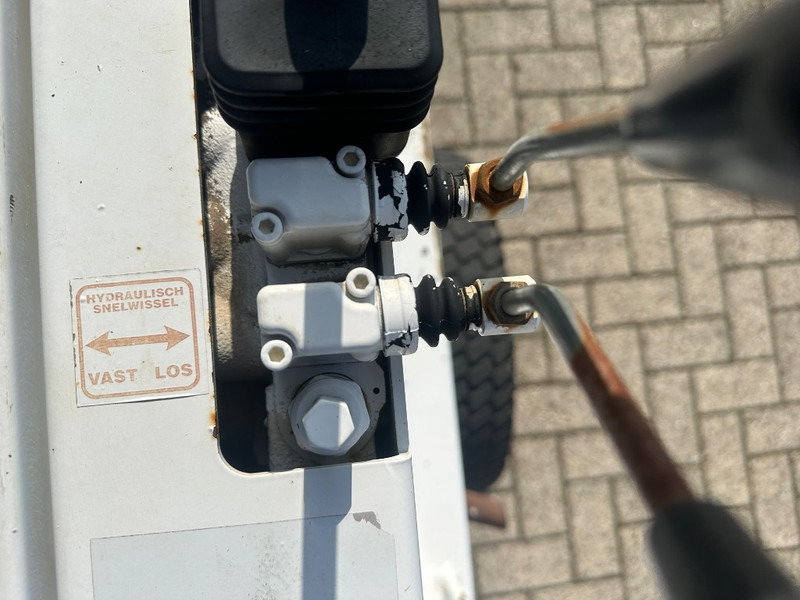 Chargeuse sur pneus Knikmops 100