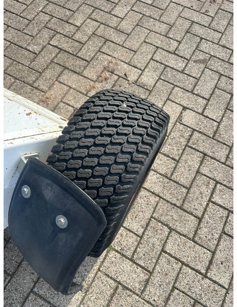 Chargeuse sur pneus Knikmops 100