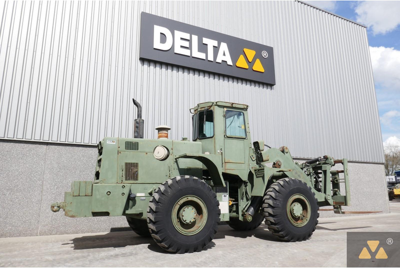 Chargeuse sur pneus Komatsu 540 Ex-army