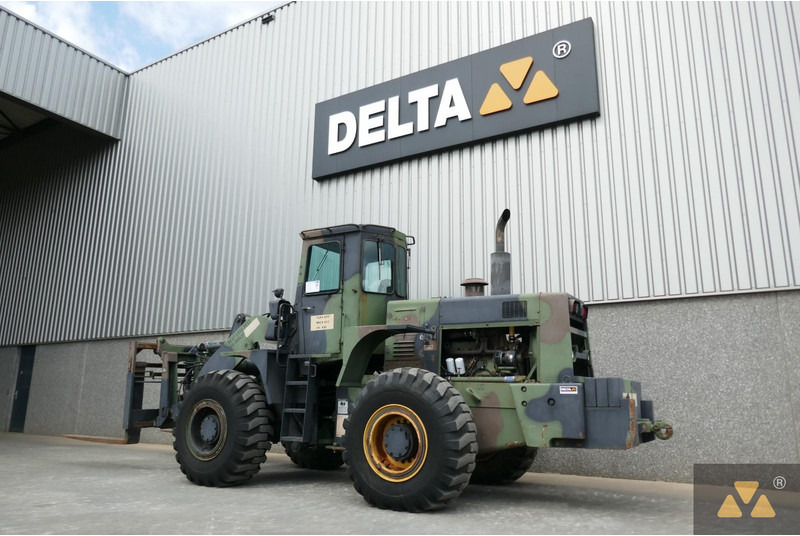 Chargeuse sur pneus Komatsu 540 Ex-army