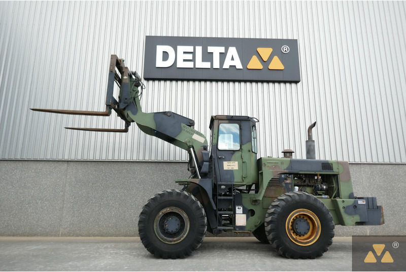 Chargeuse sur pneus Komatsu 540 Ex-army