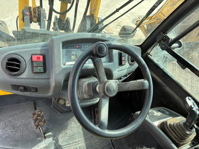 Chargeuse sur pneus Komatsu WA100M6