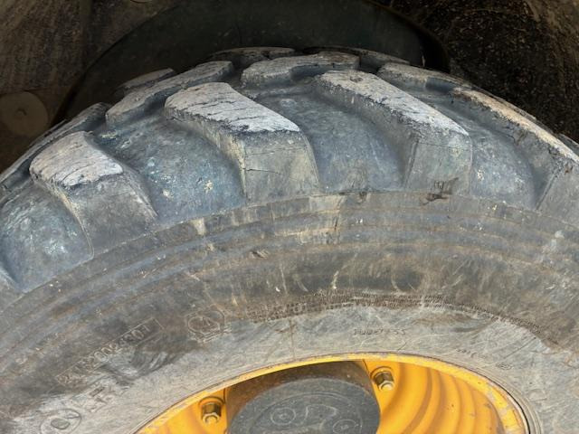 Chargeuse sur pneus Komatsu WA100M6