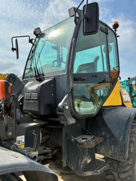 Chargeuse sur pneus Komatsu WA100M6