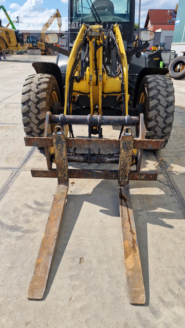 Chargeuse sur pneus Komatsu WA100M-7