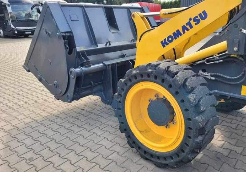 Chargeuse sur pneus Komatsu WA1 100M / SPROWADZONA Z FRANCJI/ 6 300 MTH