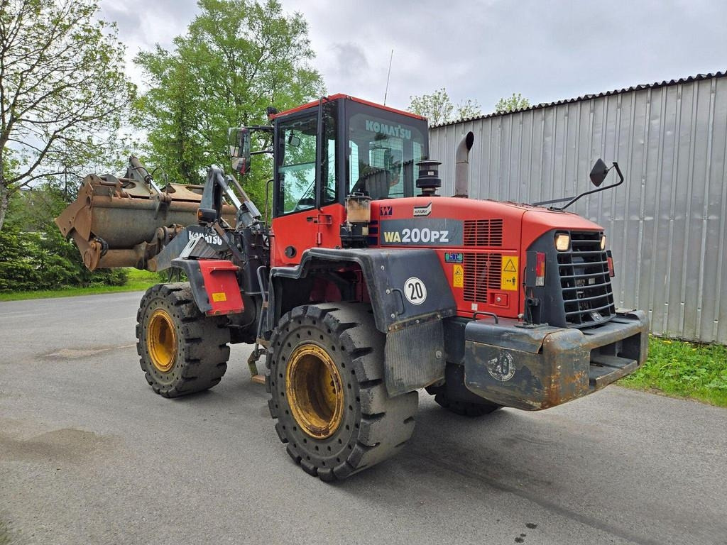 Chargeuse sur pneus Komatsu WA200PZ-6