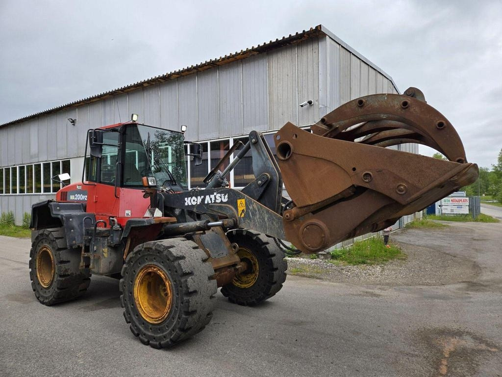 Chargeuse sur pneus Komatsu WA200PZ-6