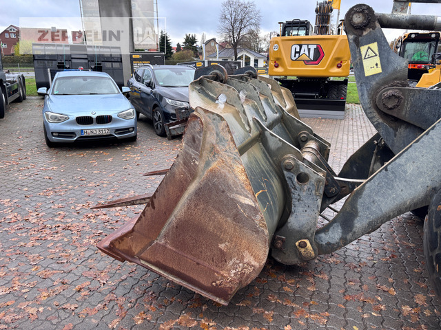 Chargeuse sur pneus Komatsu WA250