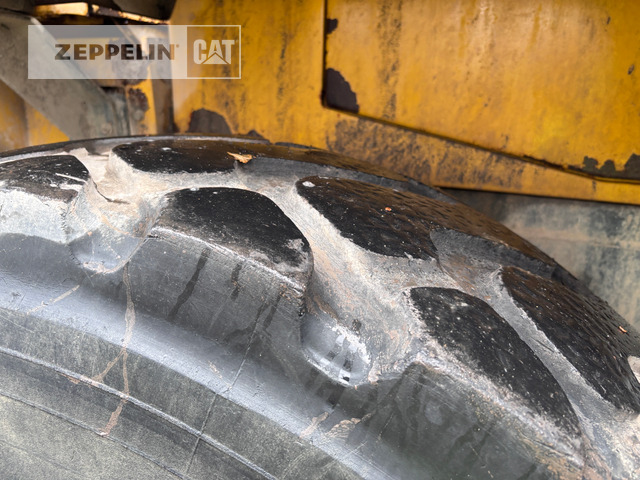 Chargeuse sur pneus Komatsu WA250