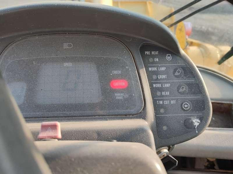 Chargeuse sur pneus Komatsu WA270-3