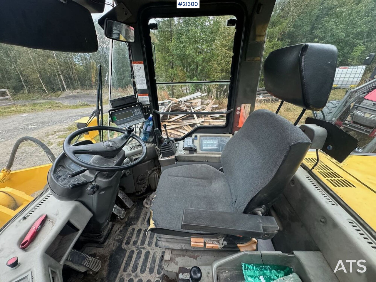 Chargeuse sur pneus Komatsu WA320-3H