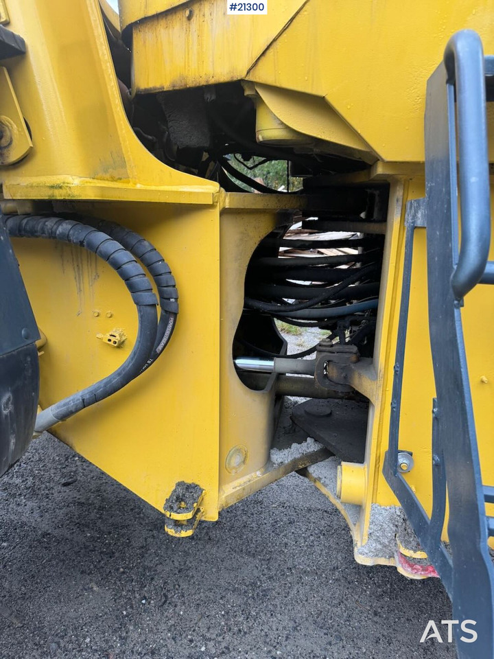 Chargeuse sur pneus Komatsu WA320-3H
