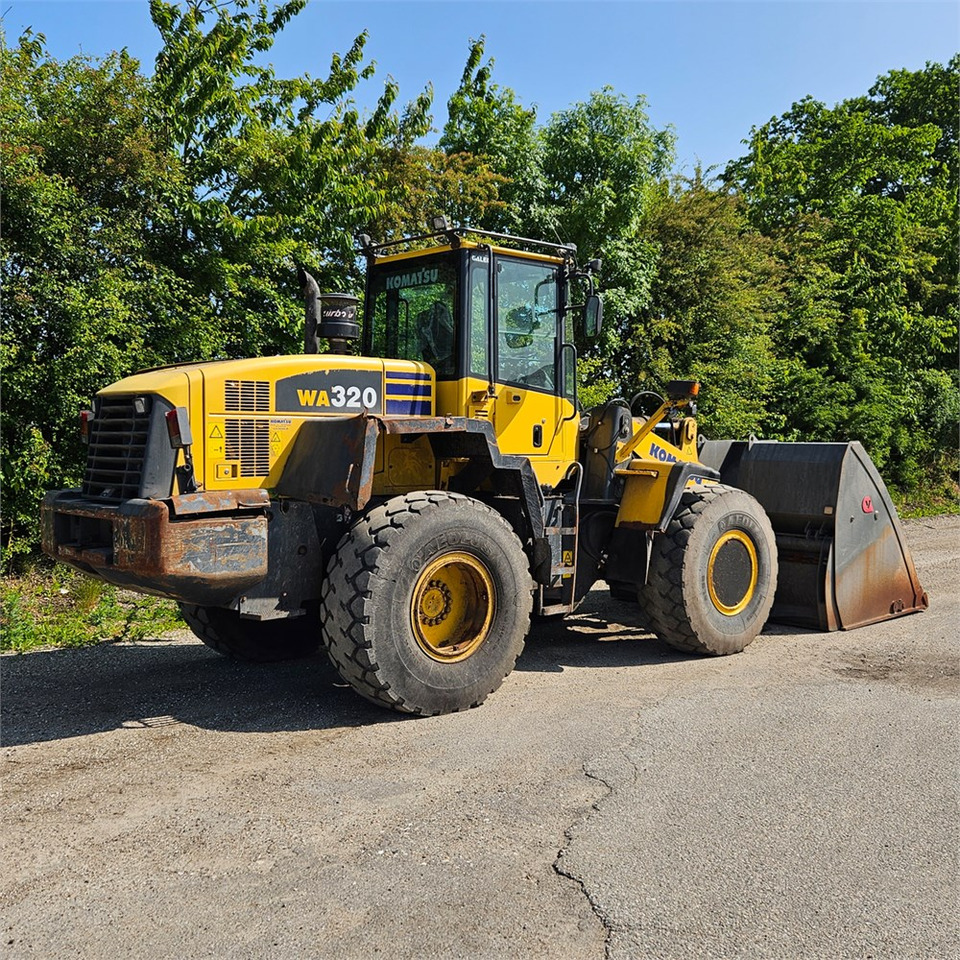 Chargeuse sur pneus Komatsu WA320-5H