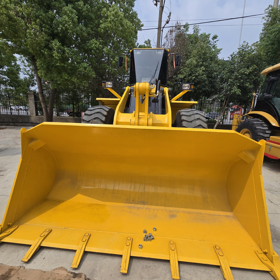 Chargeuse sur pneus Komatsu WA380