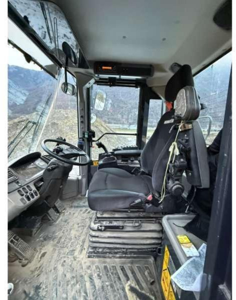 Chargeuse sur pneus Komatsu WA380-8