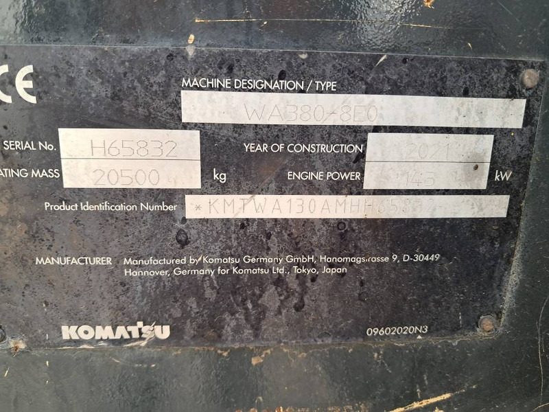 Chargeuse sur pneus Komatsu WA380-8E0