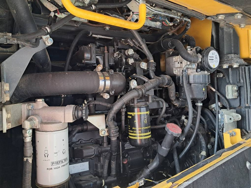 Chargeuse sur pneus Komatsu WA380-8E0